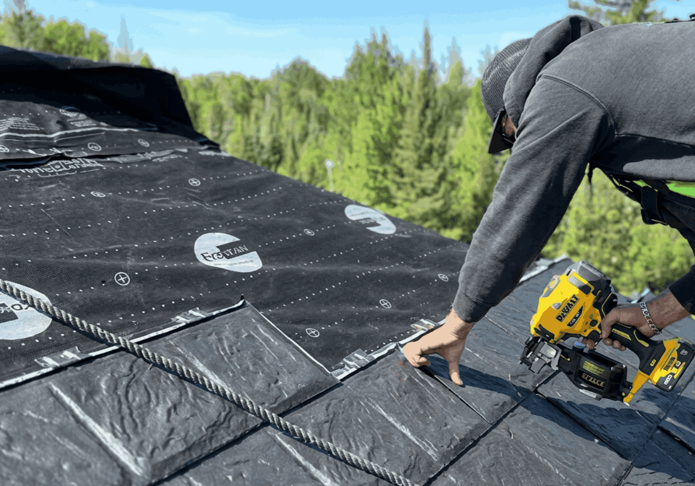 Top roofing contractors in Northern Ontario - Roof Pros Plus